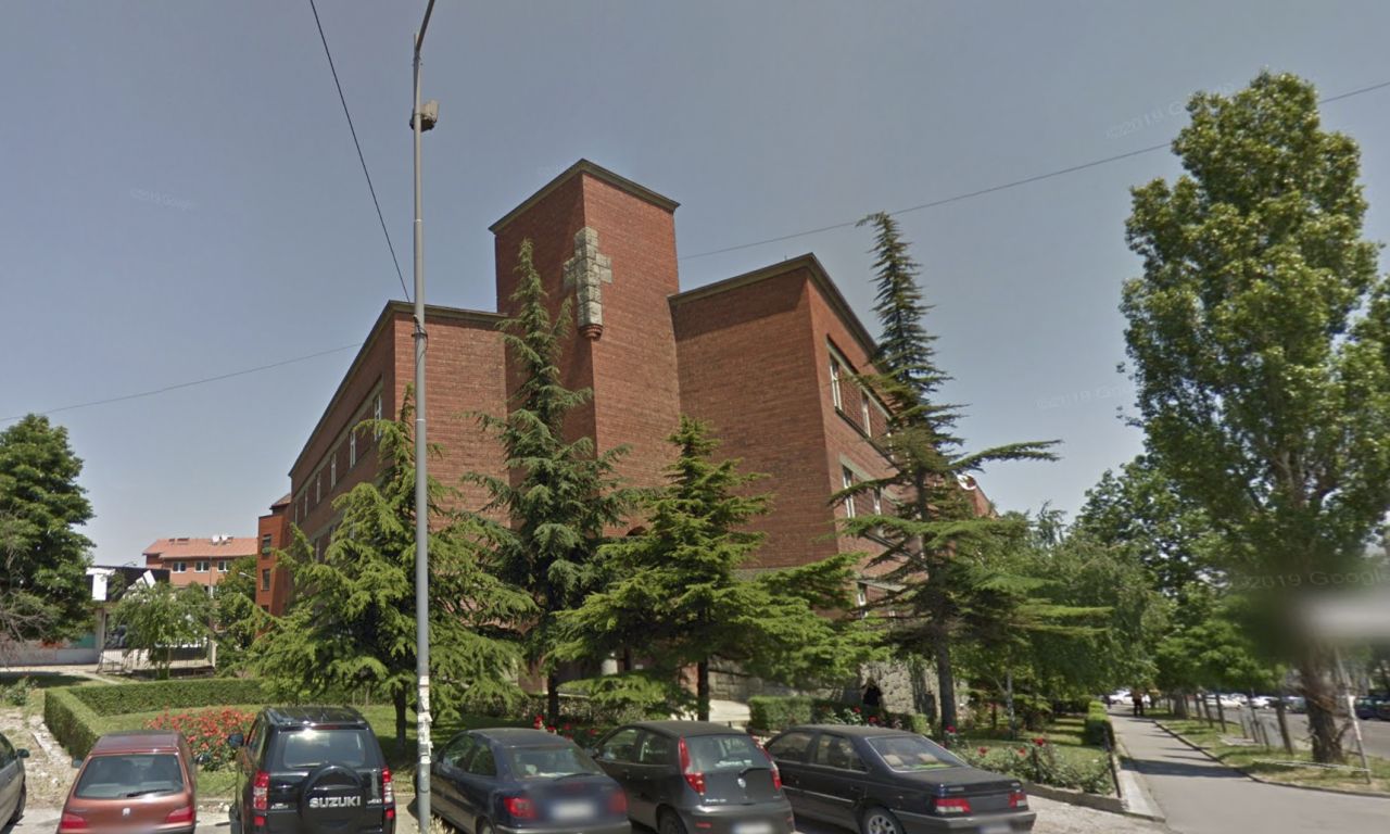 HITNA MOLBA ZA STUDENTE OVOG FAKULTETA: Ne postoji nijedan razlog da se ovo opravda!