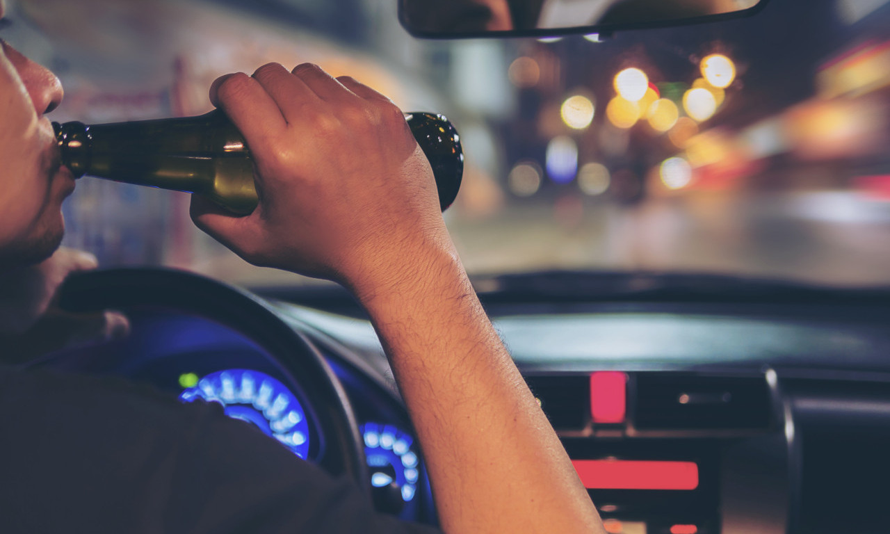 KO VOZI PIJAN BIĆE DEPORTOVAN Ako sednete za volan posle čašice u ovoj državi - više nikada nećete preći granicu!