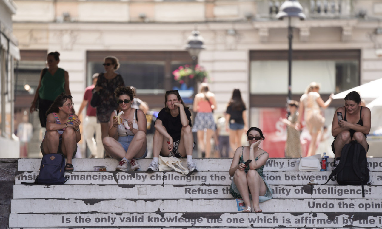 LETO U SRBIJI BIĆE PAKLENO Direktor RHMZ otkrio da će i noću biti kao u sauni: "Povećan rizik od požara i suša"