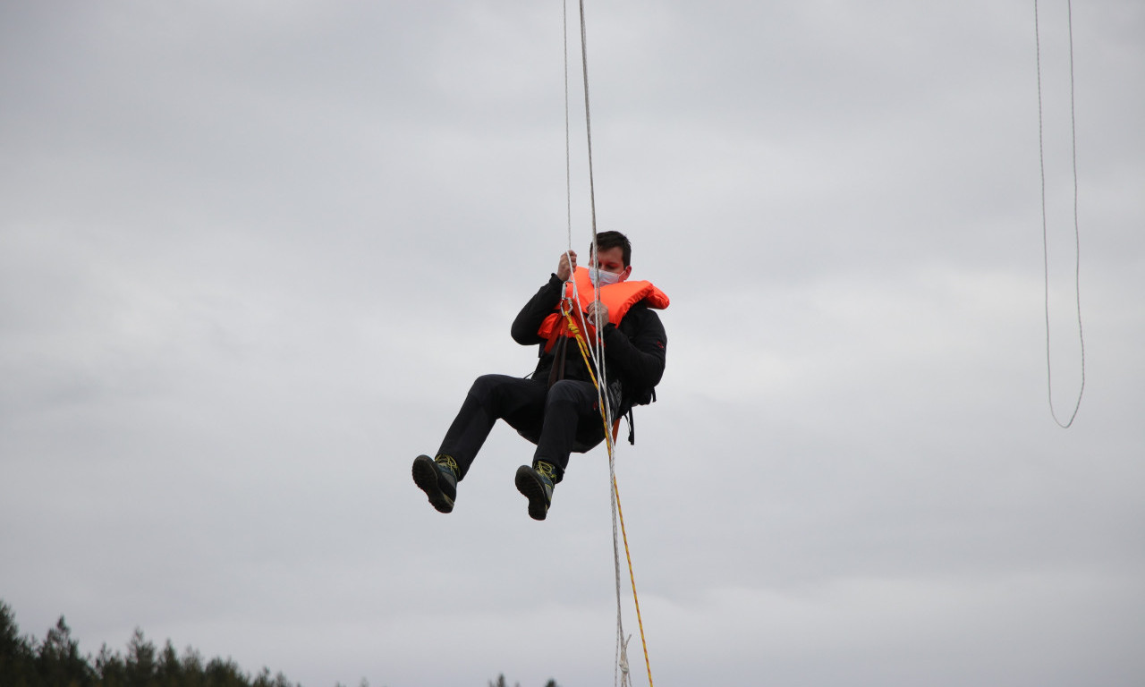 ČOVEK PAO S MOSTA I PREŽIVEO PAD SA 52 METRA VISINE Pogledajte fotografije drame u Istri (FOTO)