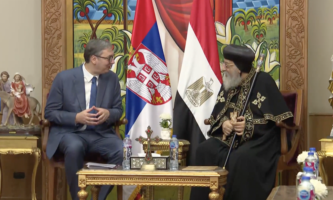 Vučić se sastao sa poglavarom Koptske pravoslavne crkve: Predsednik se ovom prilikom upisao u knjigu POČASNIH GOSTIJU