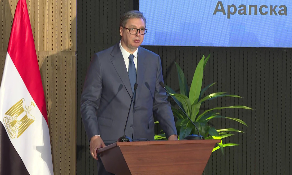 Vučić na POSLOVNOM FORUMU u Kairu: "NOVA ERA odnosa sa EGIPTOM!" Evo šta bismo sve mogli da IZVOZIMO I UVOZIMO