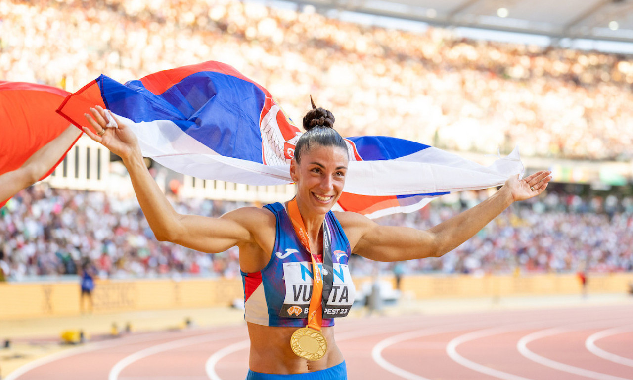 IVANA ŠPANOVIĆ POKORILA BALKAN: Uzela zlatnu medalju u troskoku!