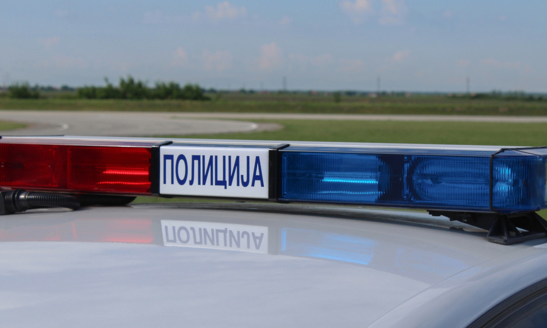 EKSPLOZIJA NA PUTU NOVI SAD - ZRENJANIN: Kamion u potpunosti izgoreo, stvaraju se ogromni zastoji! (FOTO)