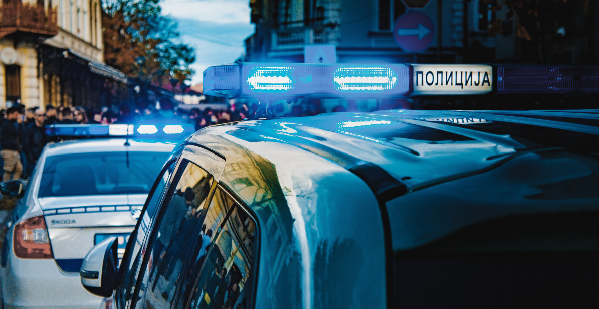 ULETEO JE SA FANTOMKOM I PANCIROM: Očevici opisali užas u kafiću na Zvezdari!