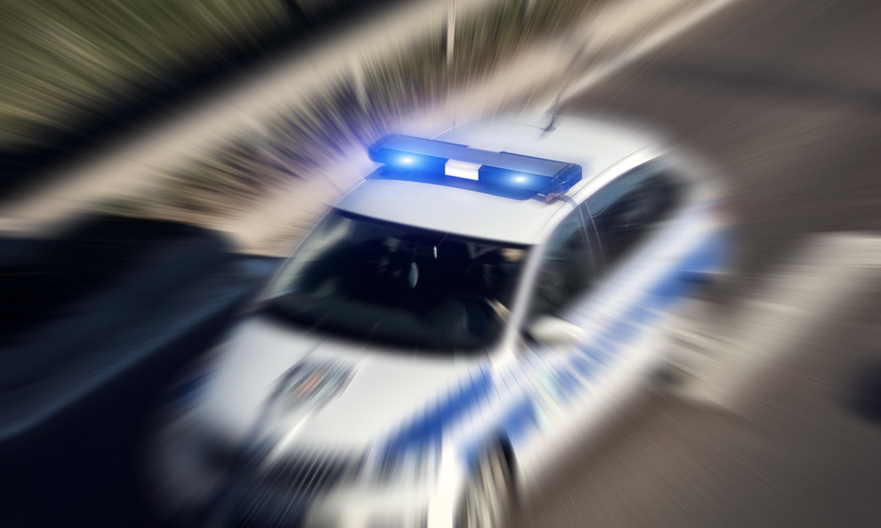 DRAMA U CENTRU BEOGRADA! Nasilnik pretukao taksistu na ulici, policija mu našla napunjen pištolj