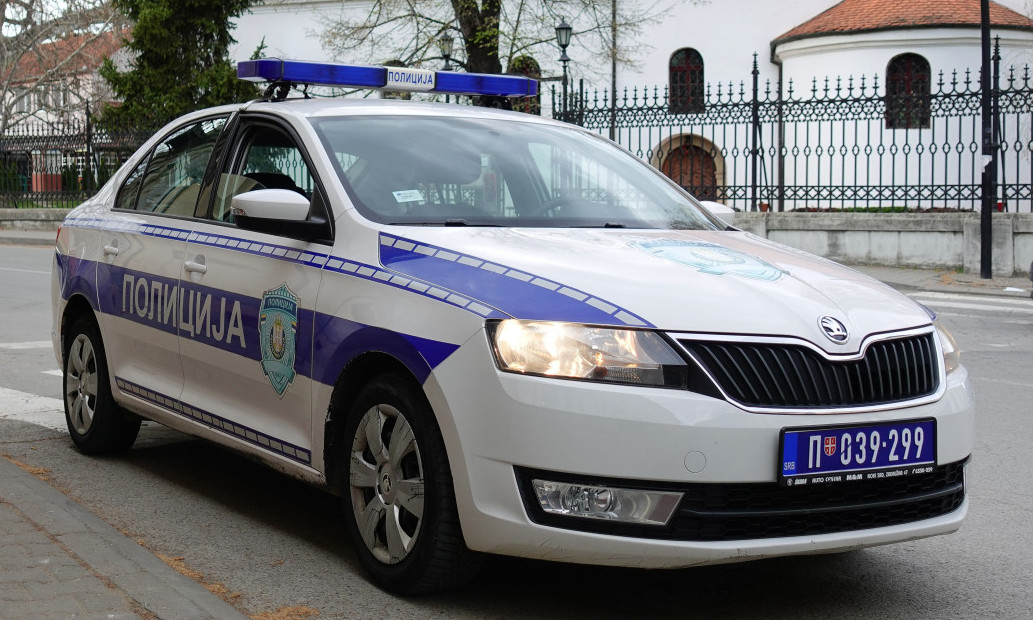 SRĐAN (28) IZBODEN U BEOGRADU Mladić stao na semaforu, a onda je krenuo krvavi pir...