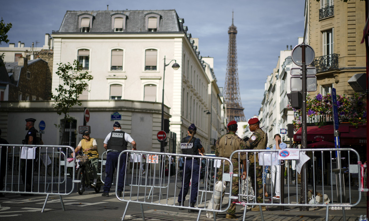 HAOS U PARIZU! 40 uhapšenih, Jelisejska polja pod opsadom policije, prodavnice zabarikadirane pred proteste