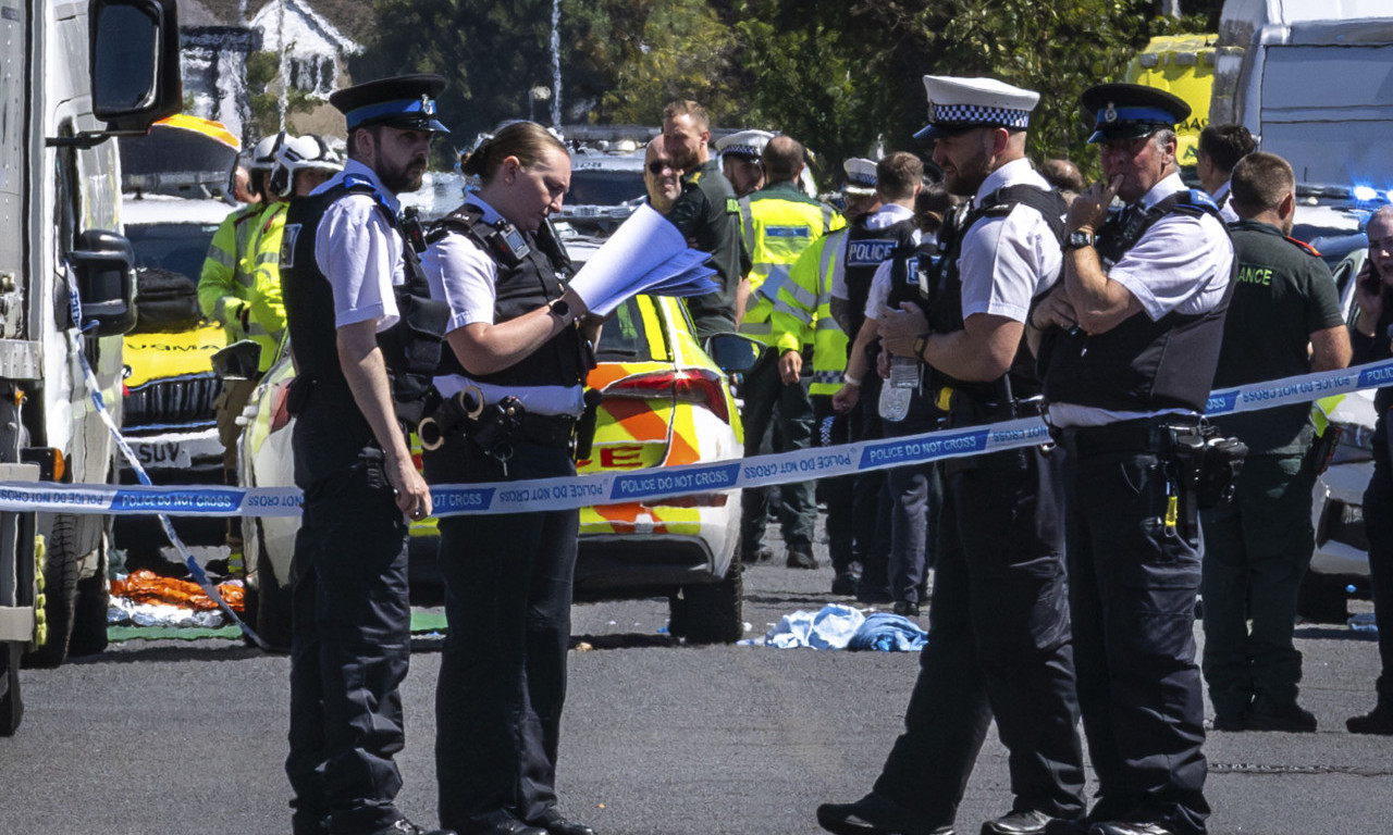 POLITIČAR PRONAĐEN MRTAV! Telo izvučeno iz reke, užas u Britaniji