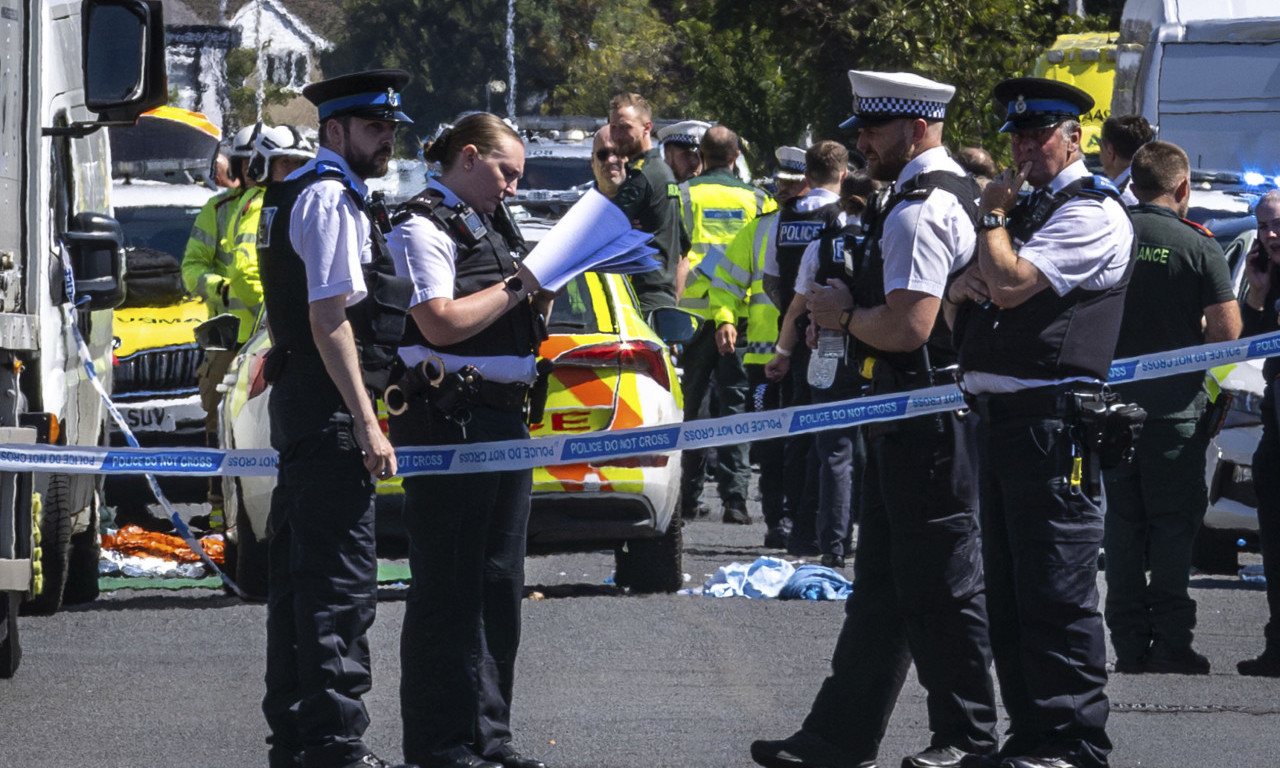 Otkriven IDENTITET maloletnog ubice tri devojčice u Sautportu: Evo ko je napadač nožem... Sudija doneo NEOBIČNU ODLUKU