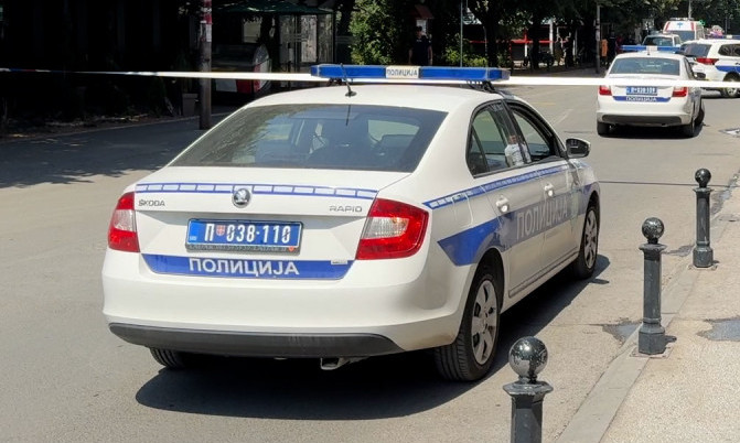 BOMBA PRONAĐENA U PLAFONU STANA NA PALILULI: Našao je muškarac za kojim traga policija