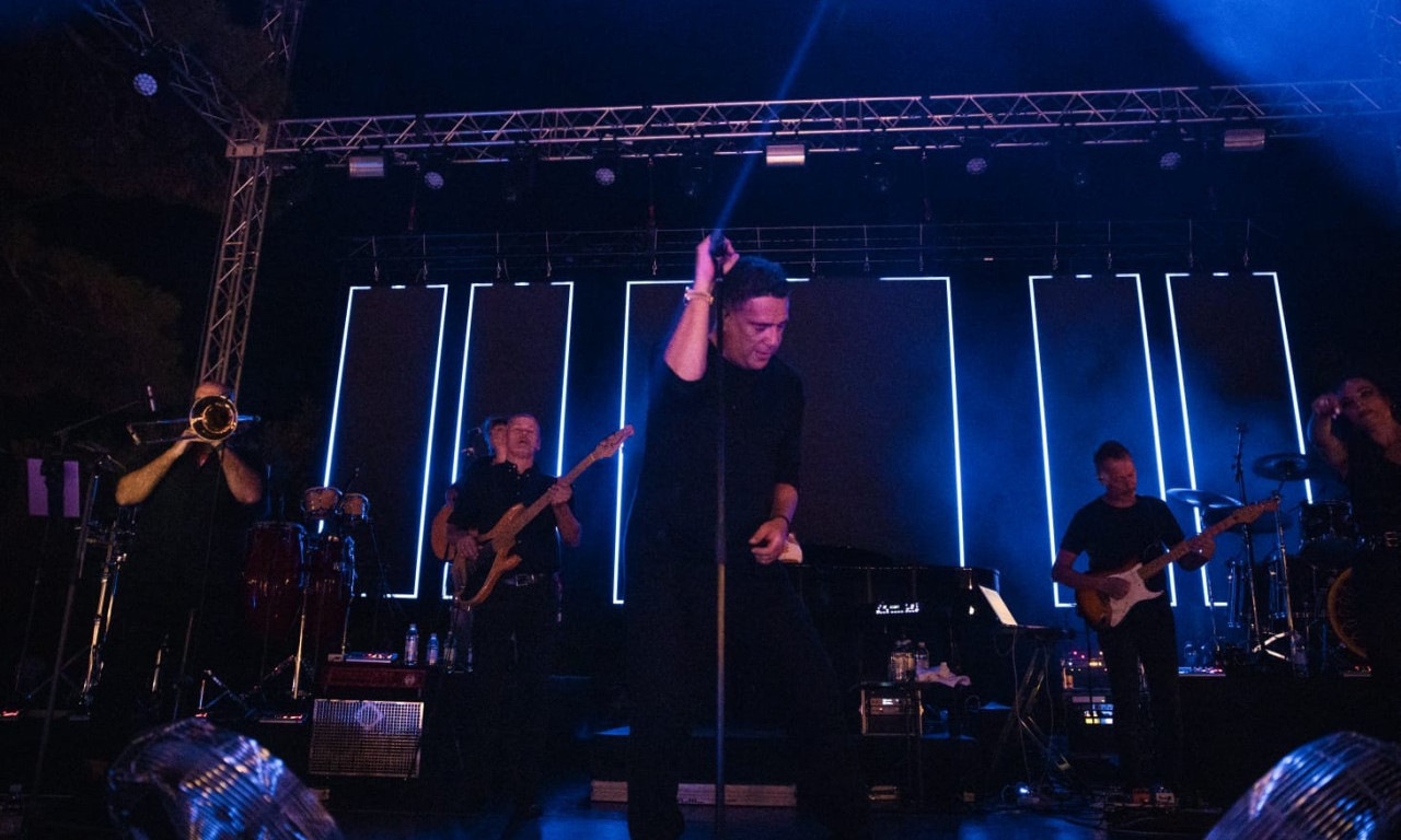 OVA MUZIČKA ZVEZDA očarana je ŽELJKOM JOKSIMOVIĆEM! Pogledajte kako je Jelena Rozga pohvalila pevača! Duet u pripremi?