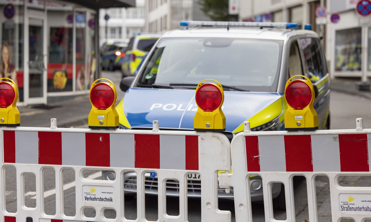 OGNJEN MARKOVIĆ I ZEMLJAK POGINULI U MINHENU "Porše" proleteo kroz crveno i zgužvao "reno" (FOTO)