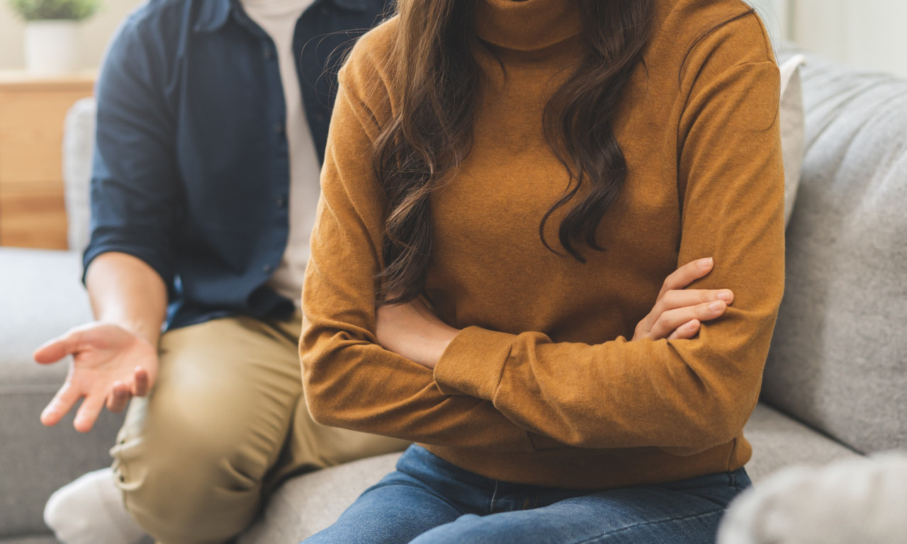 Ovo su 4 ZNAKA koja PREDVIĐAJU RAZVOD: Ovakavo ponašanje ukazuje da vam brak puca