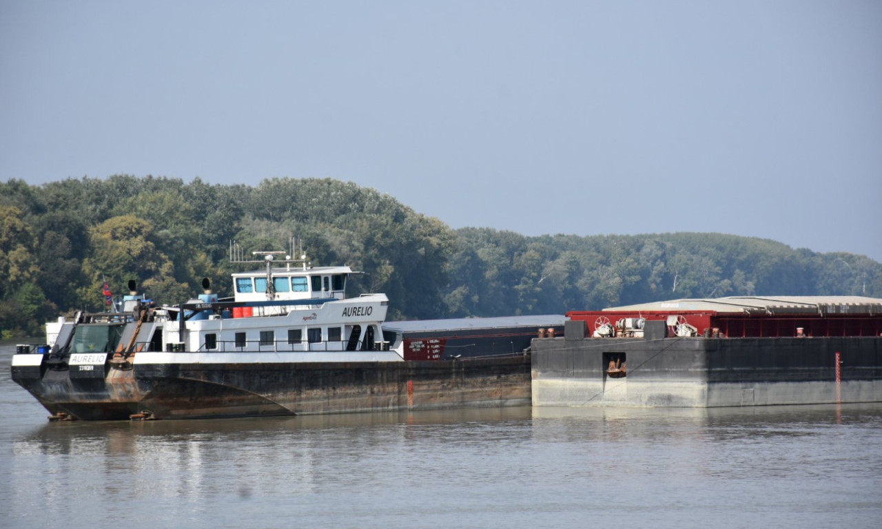VELIKA ZAPLENA NA DUNAVU Carinici sprečili šverc ogromne količine goriva