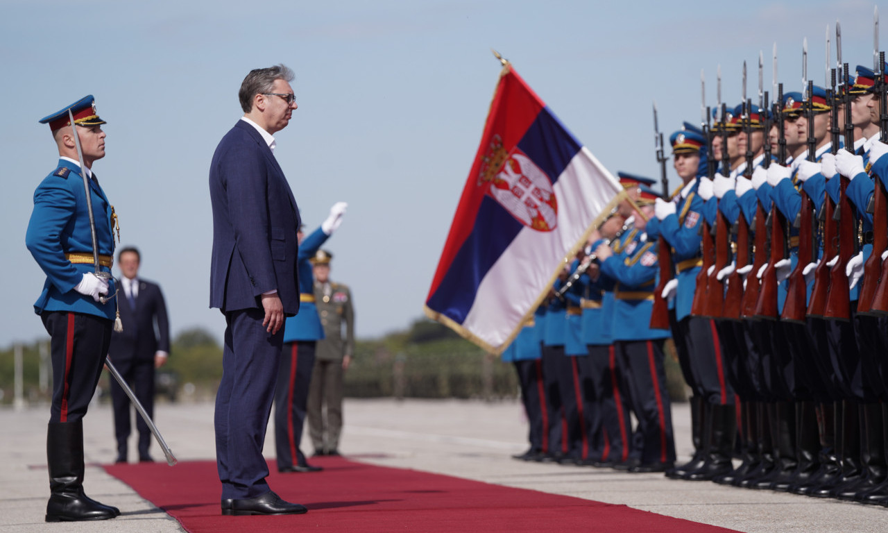 ONA NE BRANI SAMO GRANICE, ONA BRANI DOSTOJANSTVO, TRADICIJU I VREDNOST JEDNOG NARODA Vučić čestitao Dan Vojske Srbije