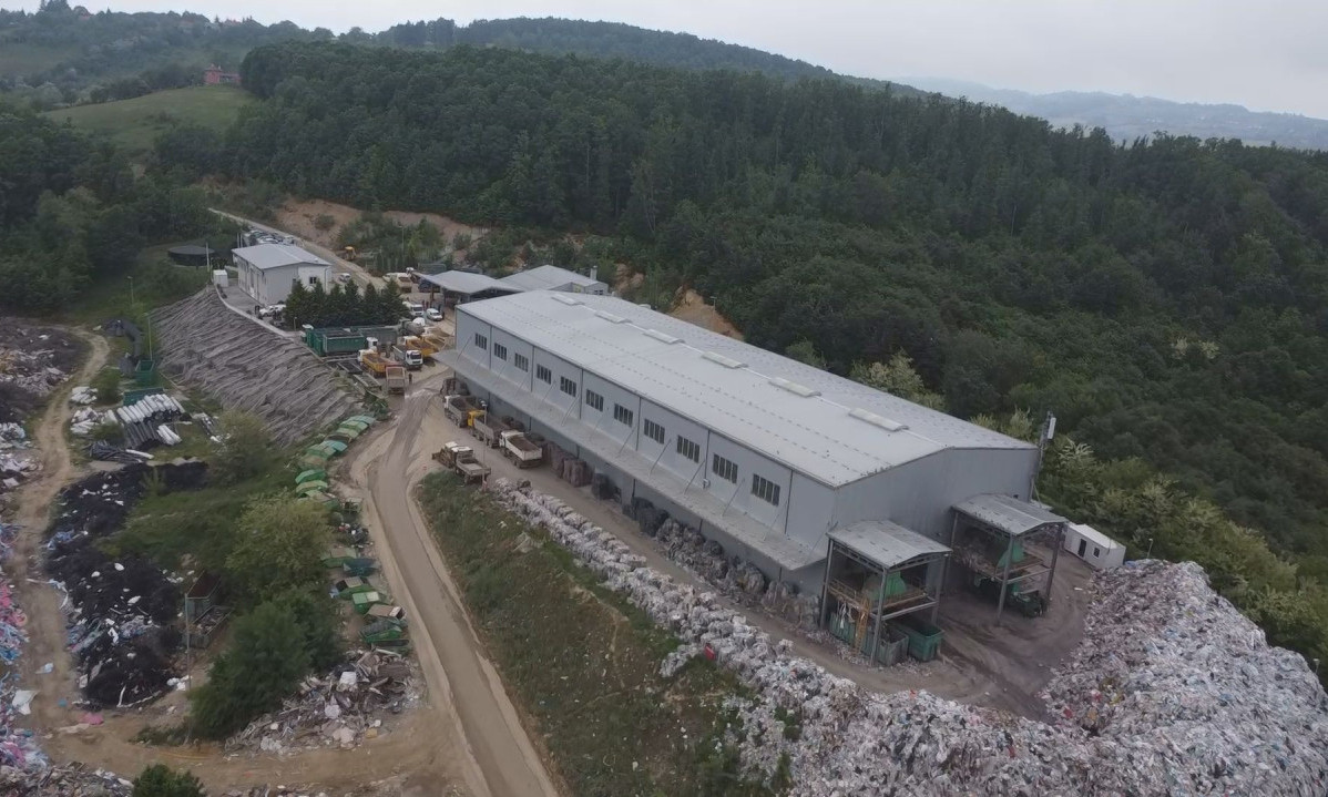 ALARM U UŽICU, NADLEŽNI NA NOGAMA: Građani prijavili penu i promenu boje reke, sve povezano sa deponijom Duboko