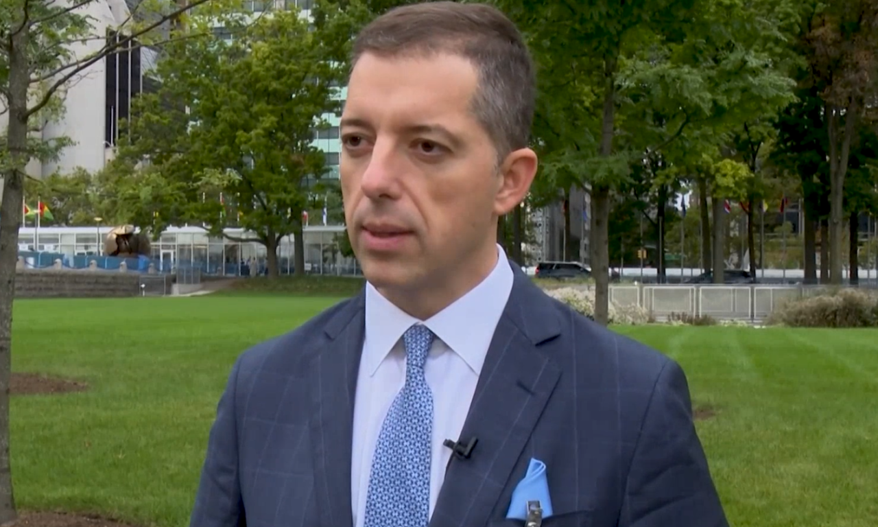 ĐURIĆ STIGAO U NJUJORK: Sastao se pred sednicu Saveta bezbednosti o UNMIK-u sa Bonafontom (VIDEO)