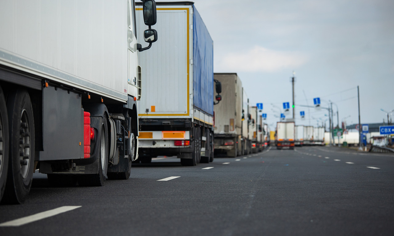 VOZAČI, OPREZ: Od sutra kazne za kamione bez TAG uređaja!