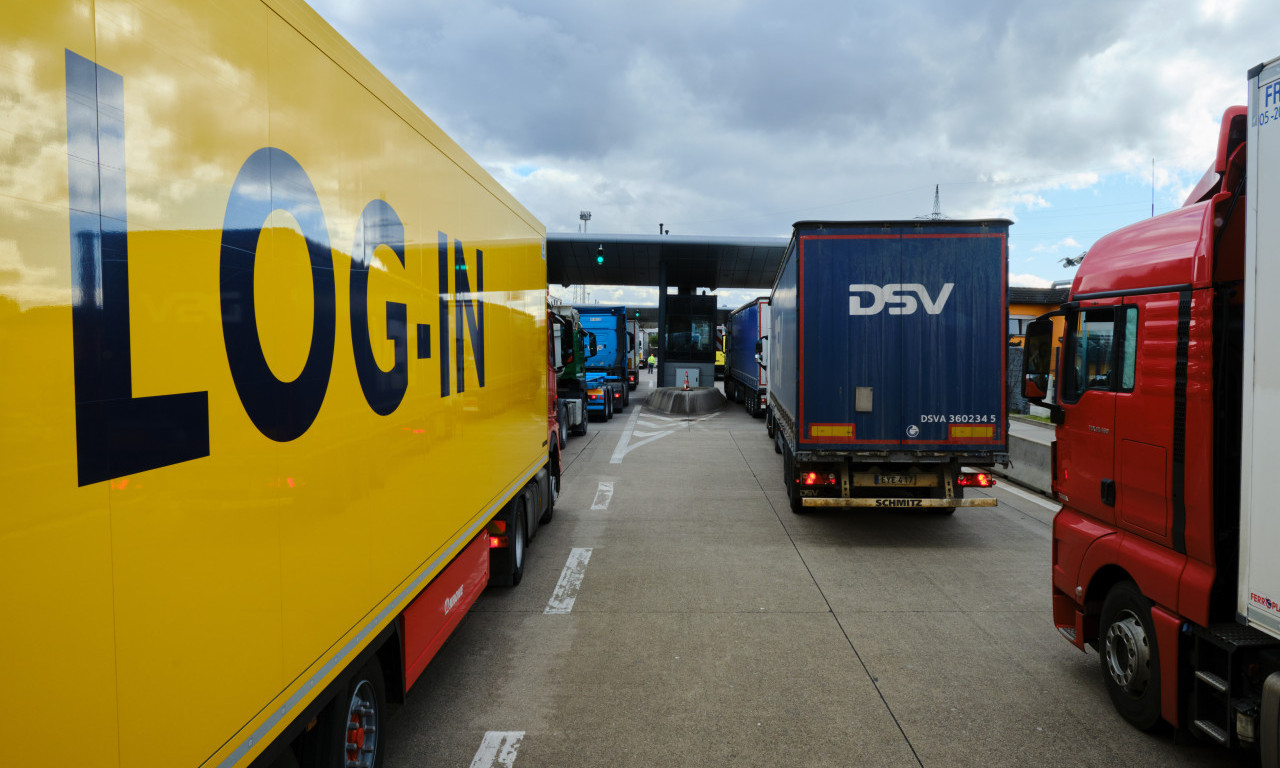 TERETNI TERMINALI I DALJE U BLOKADI: Ako krećete na put, ove informacije su ključne da ne ostanete zaglavljeni!