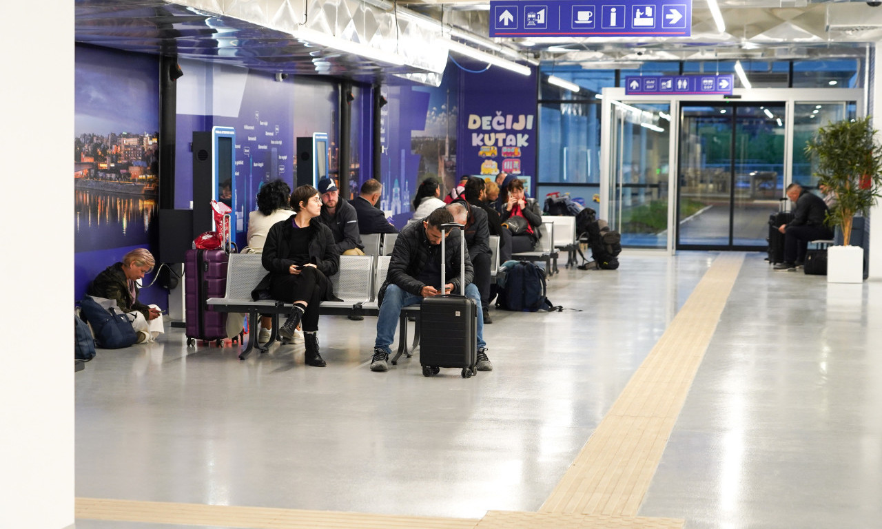 Pogledajte kako izgledaju NOVE INFO - TABLE na AUTOBUSKOJ STANICI: Napravljena je jedna drastična promena (VIDEO)