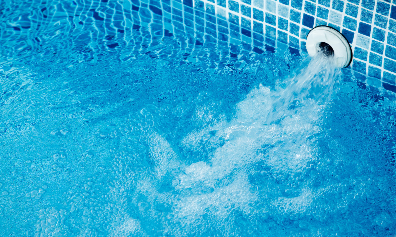 EVAKUISANI PACIJENTI CENTRA ZA REHABILITACIJU NA KORČULI Radnik koji je održavao bazen sipao pogrešnu smesu...