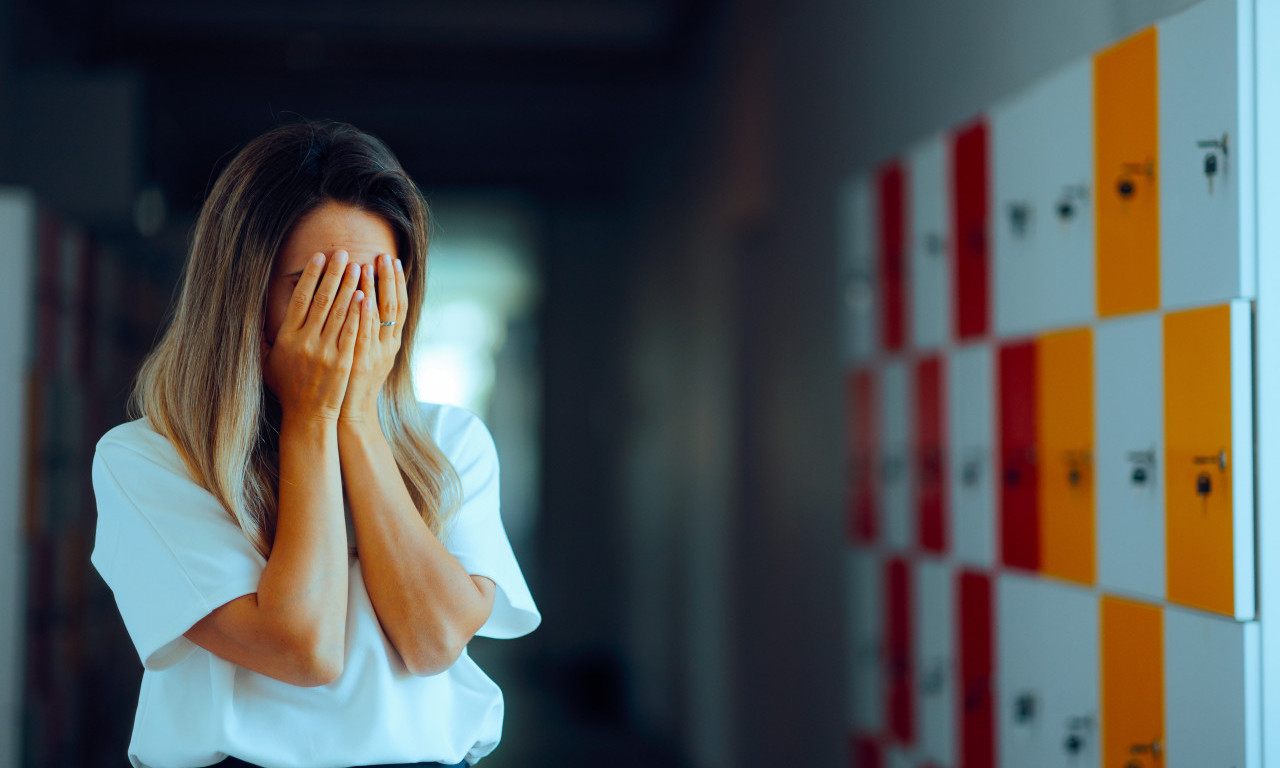 KOLIKI JE PROCENAT TINEJDŽERA U SRBIJI KOJI SU POKUŠALI SUICID? Izašli su podaci zbog kojih ćete se jako zabrinuti!