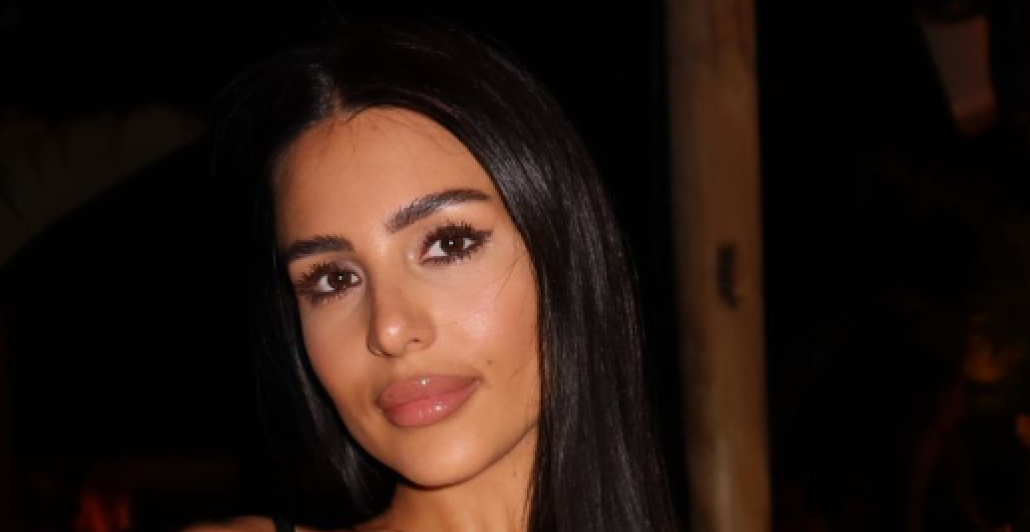 PROŠETALA CRVENIM TEPIHOM U ŠPANIJI: Anastasija Ražnatović pozirala sa svekrvom u Sevilji (FOTO)