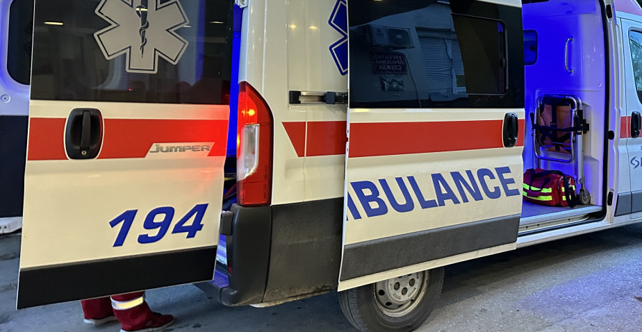 ISPREVRTAO SE AUTOMOBIL KOD PUPINOVOG MOSTA Muškarac u teškom stanju!