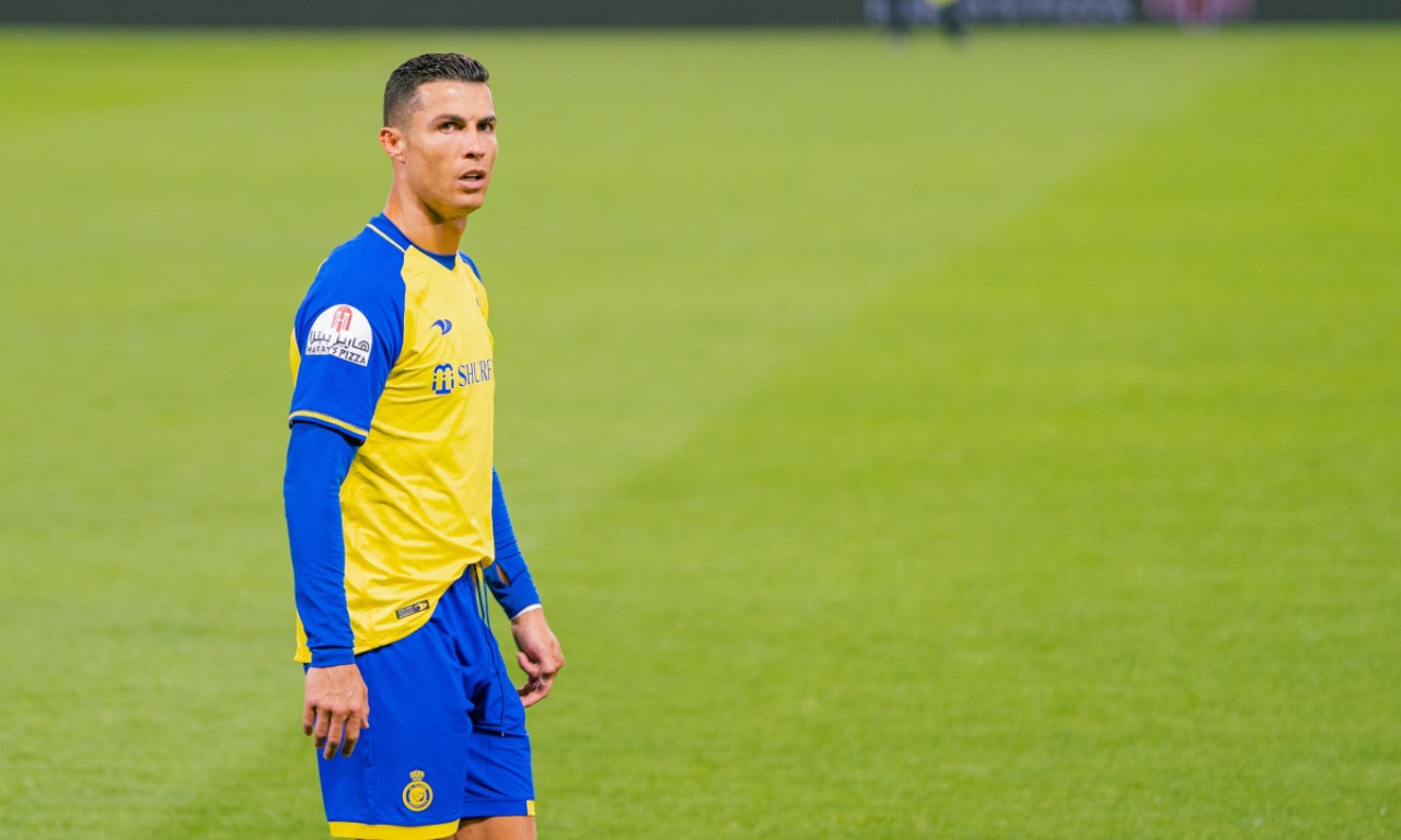 GDE JE RONALDO?! Avion fudbalera napustio Bliski istok usred noći nakon napada dronom!