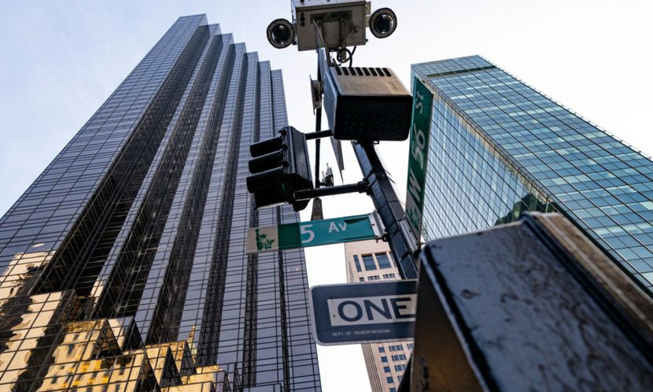 PROGLAŠENO VANREDNO STANJE U NJUJORKU Tramp ukinuo pomoć u hrani za tri miliona ljudi