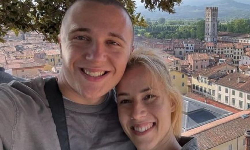 Ko je suprug "devojke sa krilima" koji se rasplakao kada ju je video u venčanici: "Konačno je i ona dočekala..."(FOTO)