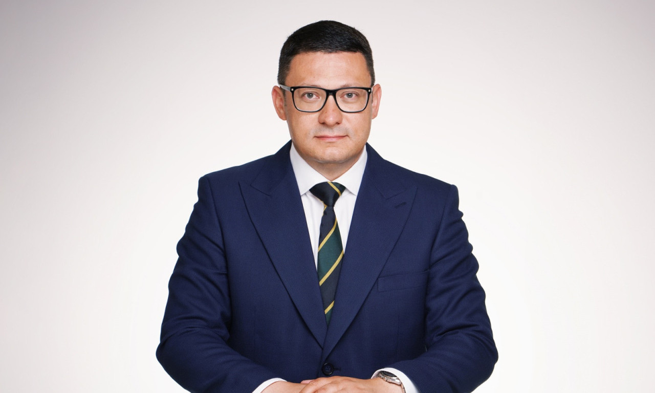 ĐURĐEV TVRDI: "U rušenje Srbije uključene i sekte! Vožnja biciklima do Strazbura je deo satanističkog rituala"