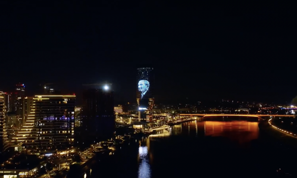 ZASIJAO PONOS SRBIJE! Pogledajte kako je grad slavio u čast VELIKANA SRPSKE KNJIŽEVNOSTI na KULI BEOGRAD (VIDEO)