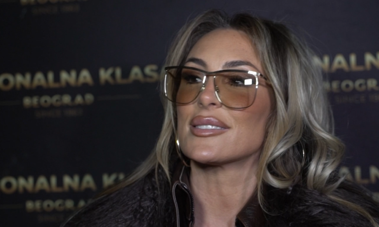 UHAPŠEN ESTRADNI MENADŽER! Optužen za planiranje nanošenja teških telesnih povreda Senidi, a sad ga terete za ovo