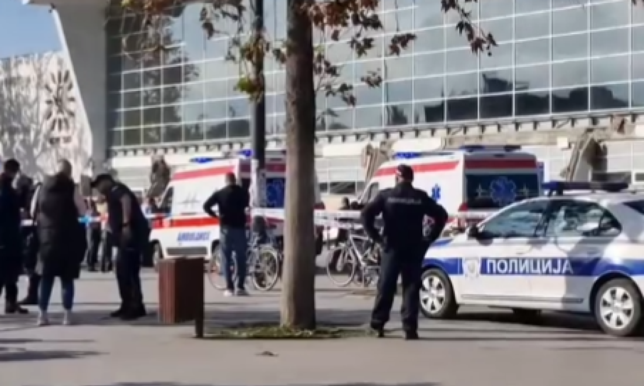 VESIĆ HITNO KRENUO U NOVI SAD! Ministar prekinuo posetu Crne Gore zbog nesreće na Železničkoj stanici