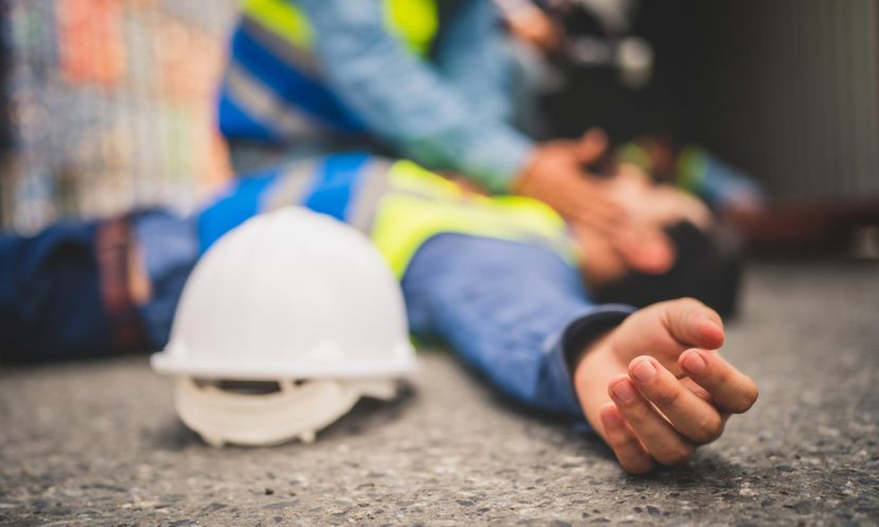 SRBIN POGINUO NA GRADILIŠTU U NEMAČKOJ Na njega pao šalung sa krana!