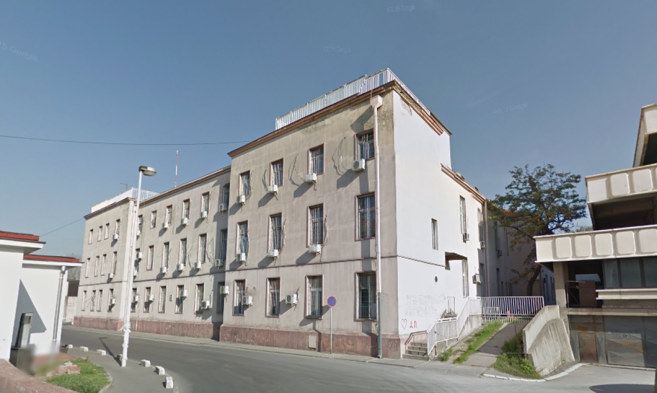 DRAMA U KLINICI "LAZA LAZAREVIĆ": Maloletnik koji je zaklao druga u Niškoj Banji  teško povredio medicinskog radnika