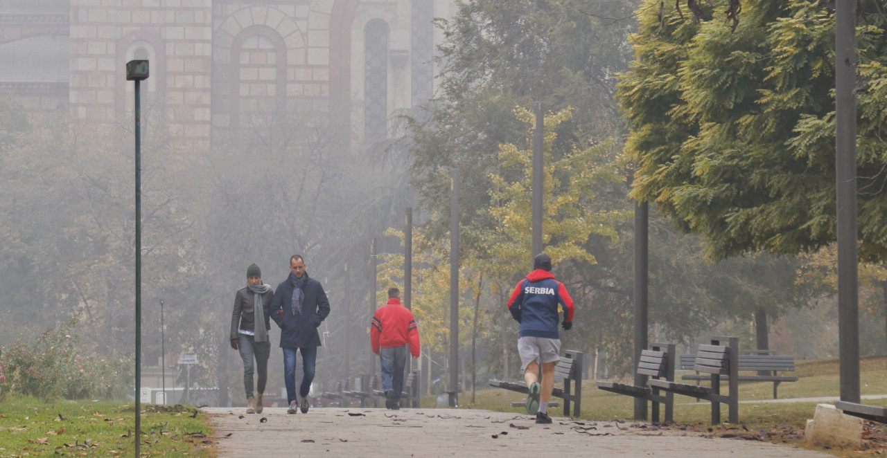 U JEDNOM DELU ZEMLJE MAGLA, U DRUGOM SUNCE Evo kakvo nas vreme očekuje danas