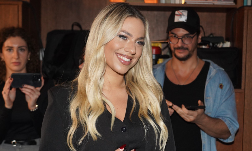 KSENIJA KNEŽEVIĆ SE VERILA! Pokazala verenički prsten sa najromantičnijeg ostrva (FOTO)