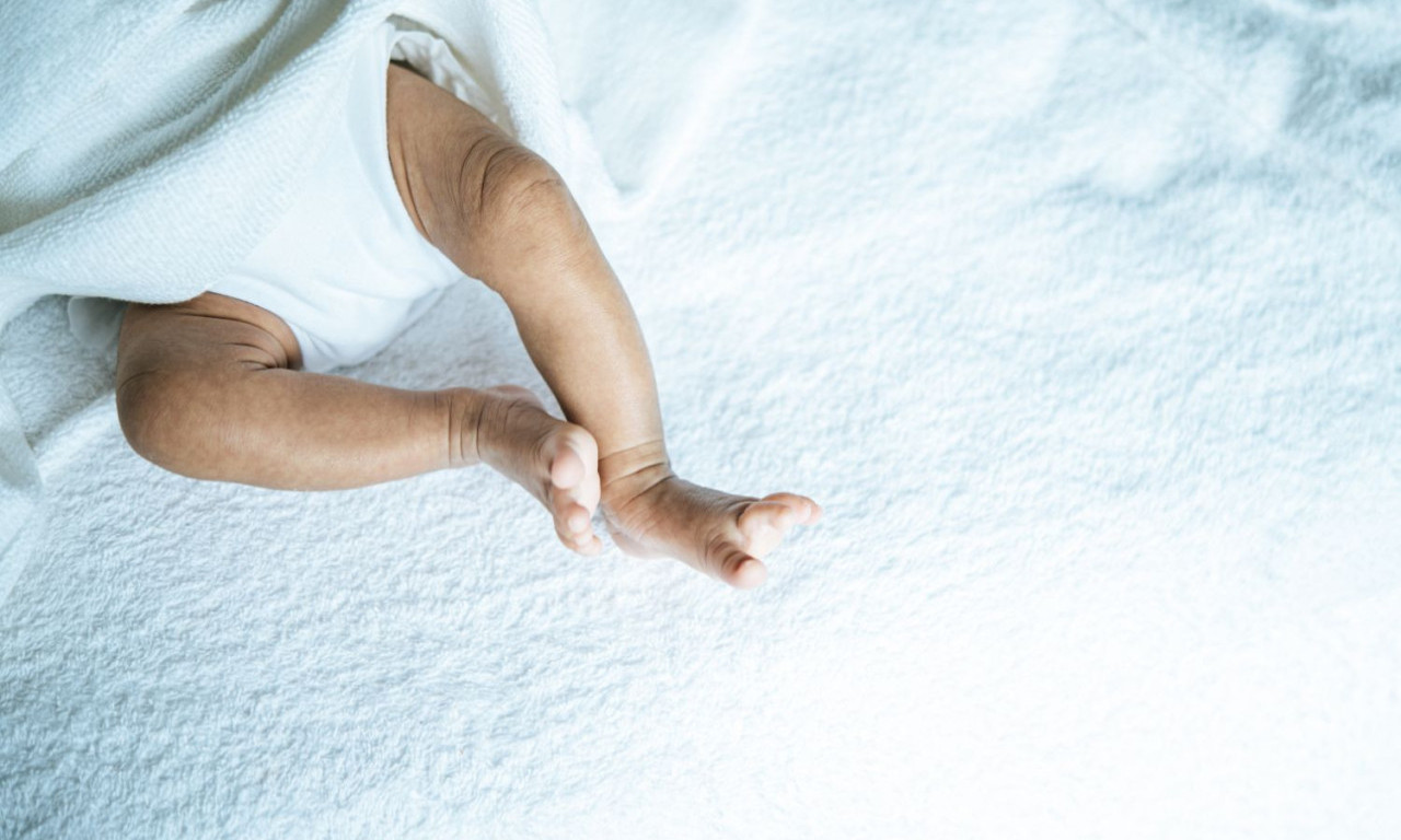 FETUS PRONAĐEN U KANTI ZA ĐUBRE Užas u bolnici, u toku je istraga