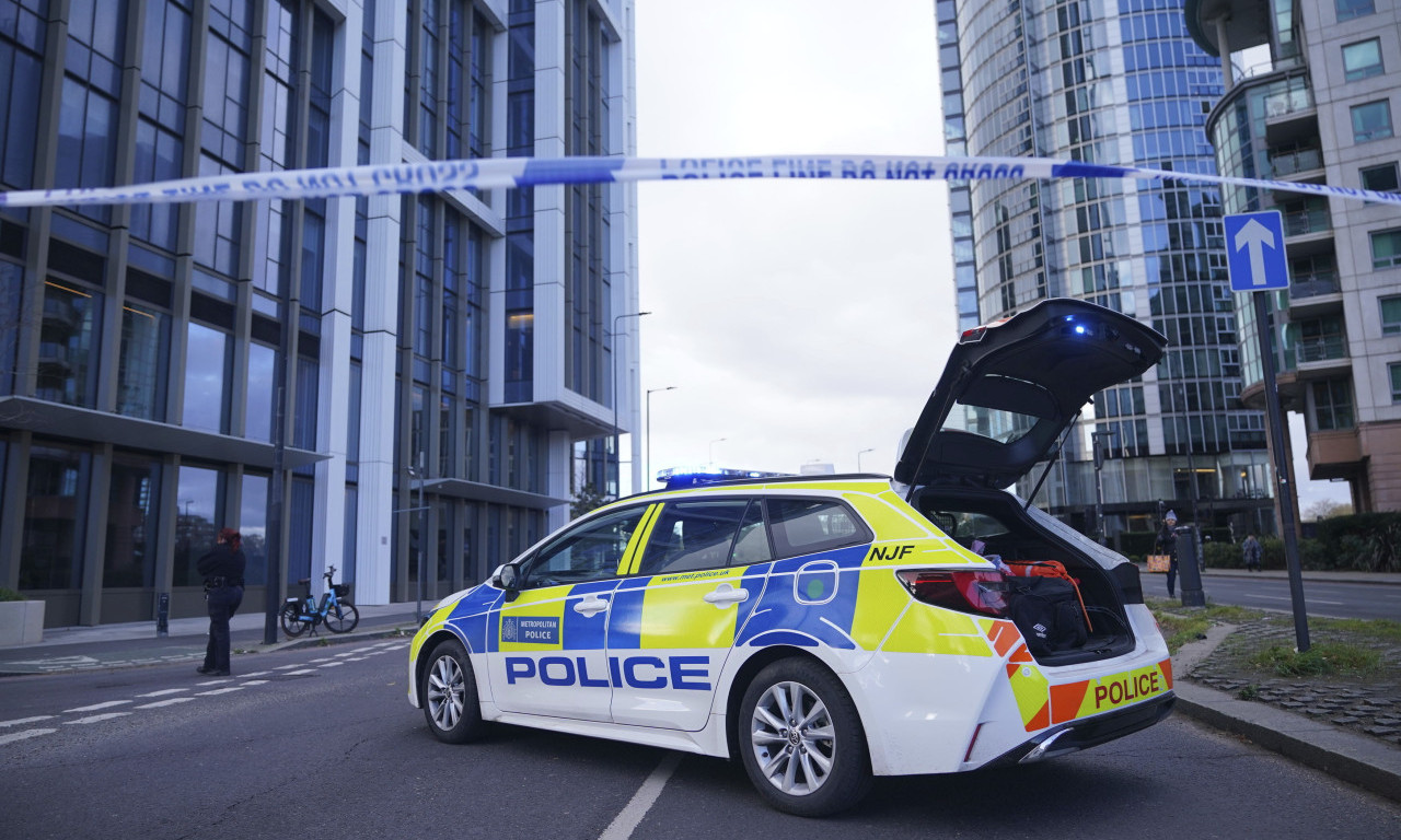 EVAKUISANA STANICA ZBOG EKSPOZIJE! Prvo stigao sumnjiv paket (FOTO)