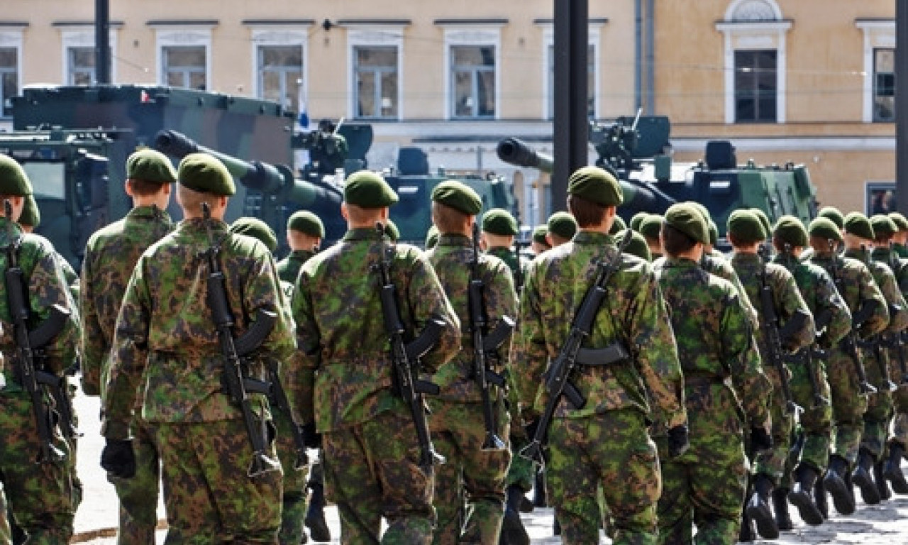 MASOVNA MOBILIZACIJA U SUSEDNOJ DRŽAVI Svi muškarci stariji od 18 obavezni da se jave! Ima li razloga za paniku u Srbiji