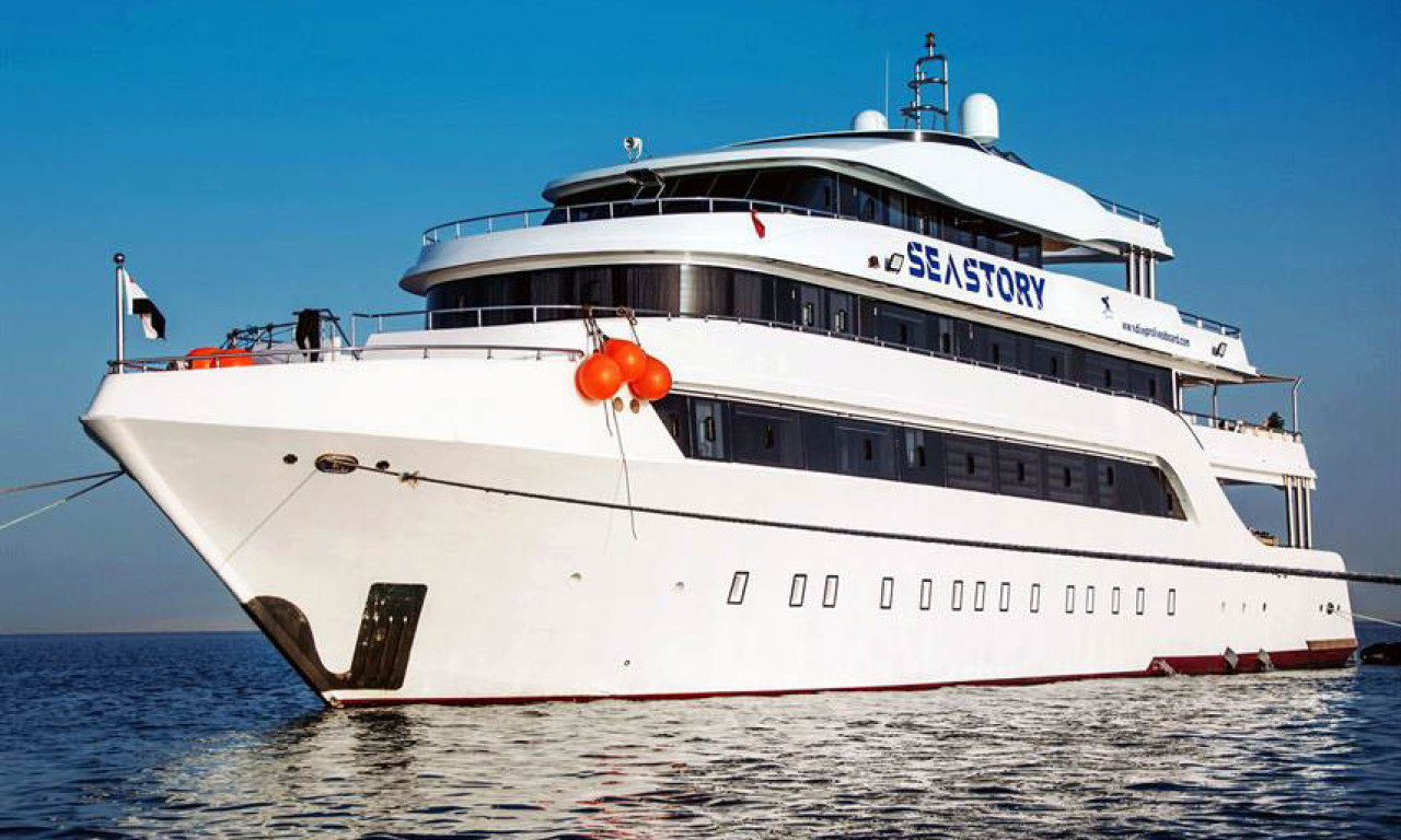 UŽAS KOD OMILJENOG LETOVALIŠTA SRBA Potonuo brod pun turista! Nestao ogroman broj ljudi (FOTO)