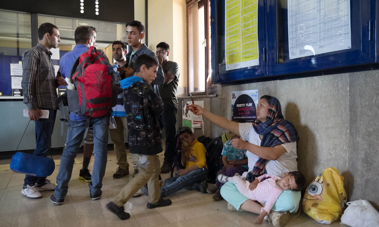 MIGRANTI SU PREPLAVILI OMILJENO LETOVALIŠTE SRBA Za samo dva dana ih je stiglo više od 500!