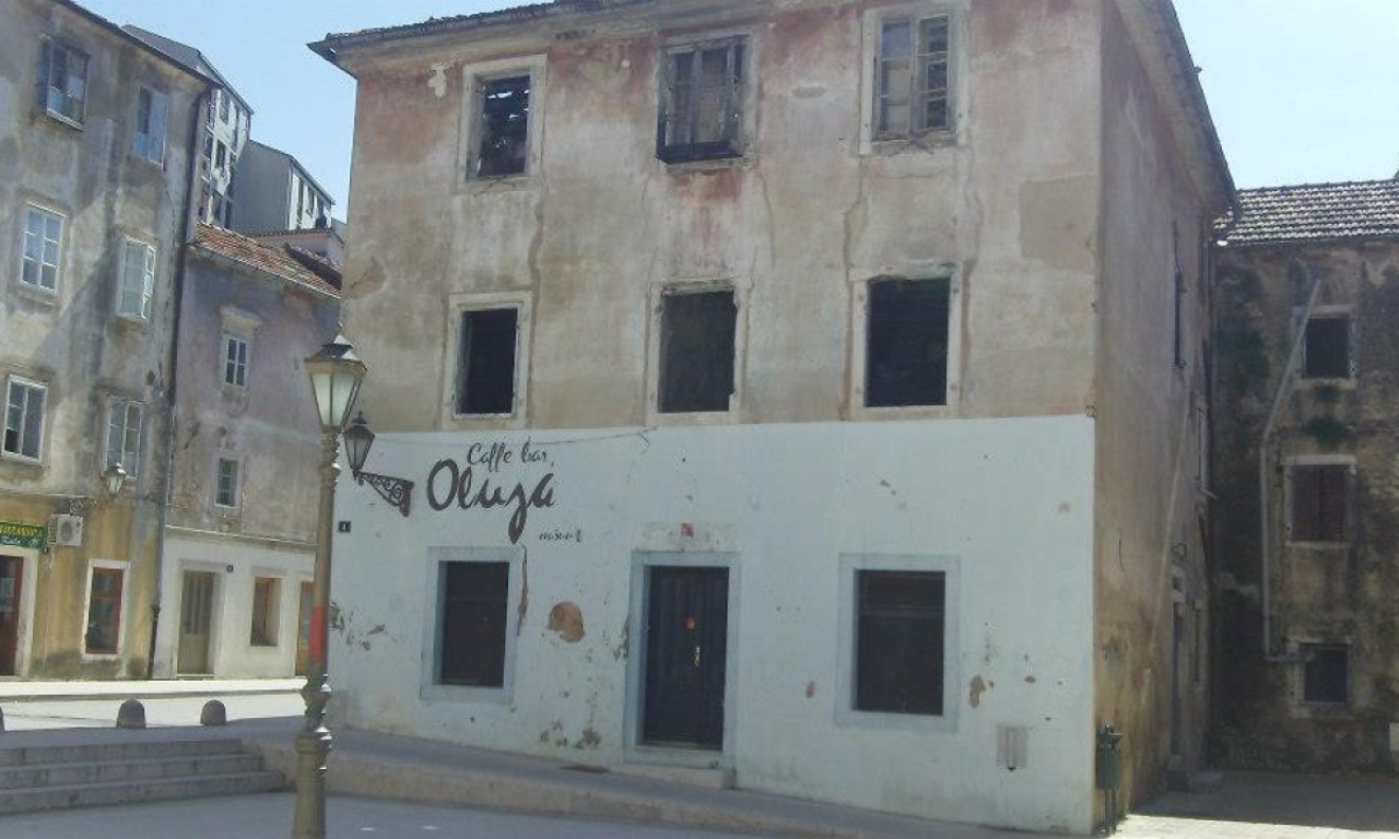 KUĆA SA IMANJEM 122 EVRA! Hrvatska u bescenje rasprodaje otetu srpsku imovinu