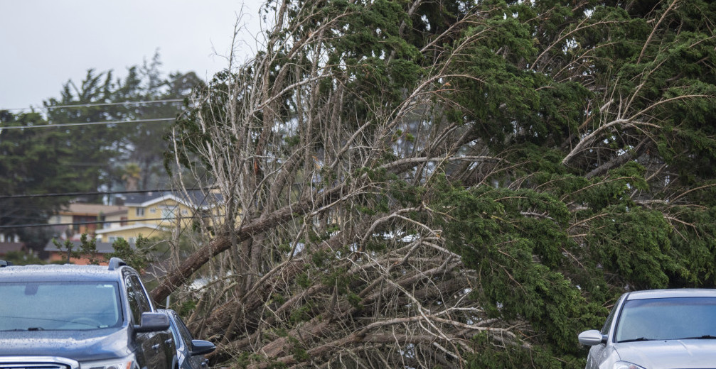 HERCEGOVINA NA UDARU VETRA: Upaljen narandžasti meteoalarm, jaka bura u Trebinju