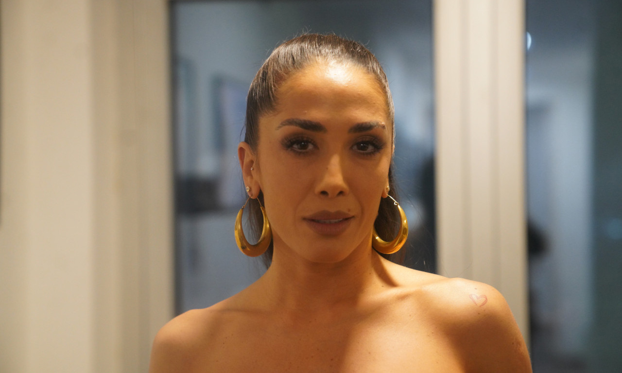 PEVAČICA BRUTALNO O KOLEGAMA IZ GRANDA: "To su idioti, skotovi, zli ljudi!" – Izbačena i ostavljena sama