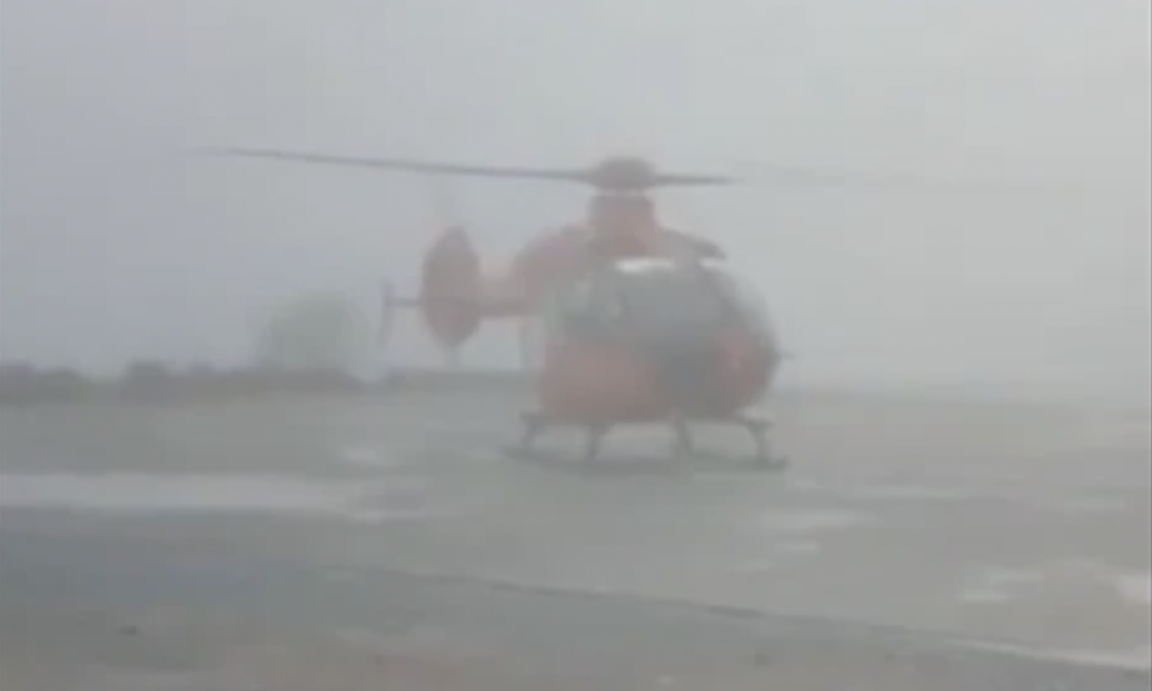 PRVI SNIMAK PADA HELIKOPTERA NA BOLNICU Letelica nestaje u gustoj magli, a onda - tragedija! (VIDEO)