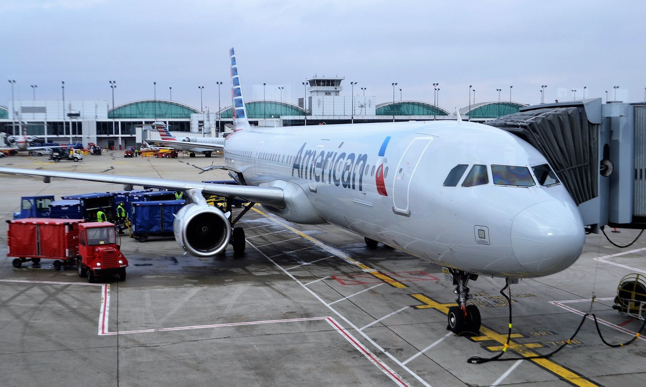 SUDAR DVA AVIONA NA AERODROMU U SAD! U jednom se nalazilo nekoliko kongresmena